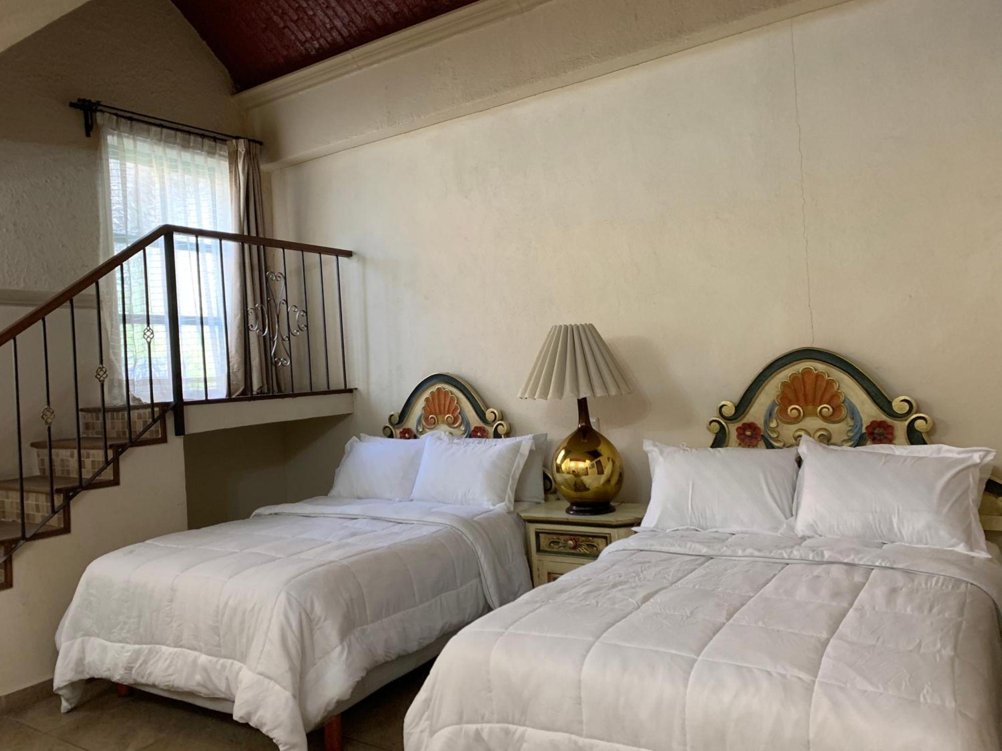 Hotel La Ermita Альенде Экстерьер фото